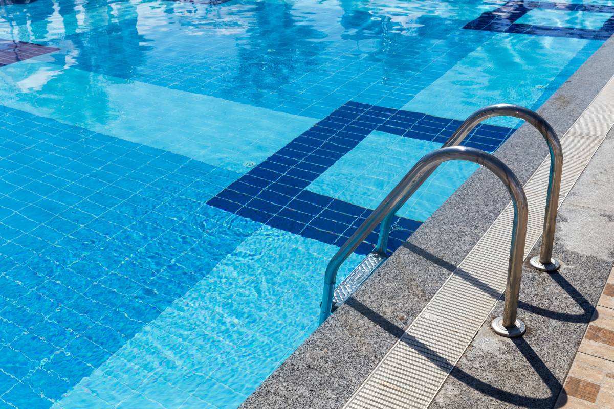 Sonhar com piscina é bom ou ruim? Todos os significados