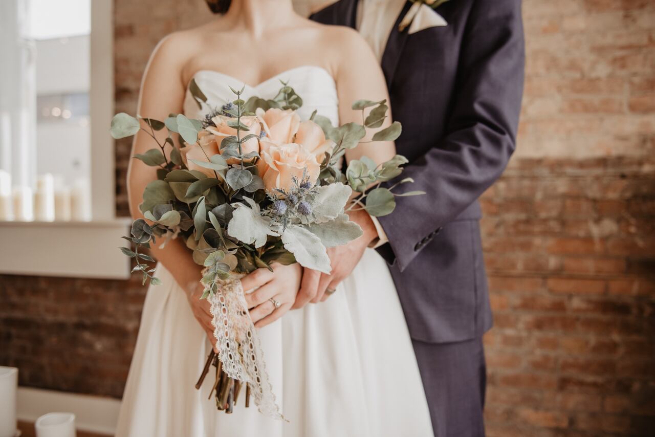 sonhar com casamento (Imagem: Olivia Bauso/ Unsplash)