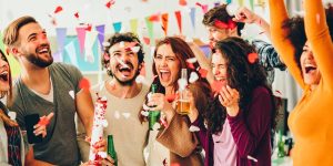 sonhar com festa