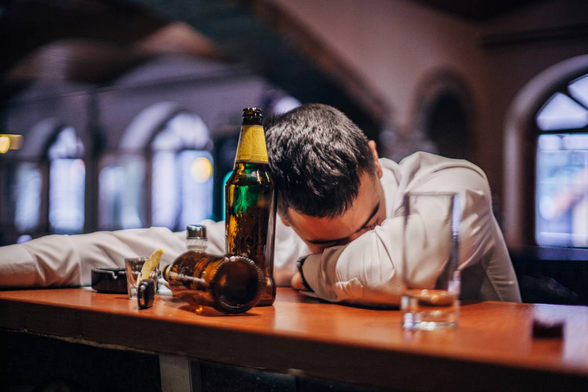 Sonhar com bêbado: o que isso significa?