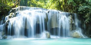 sonhar com cachoeira