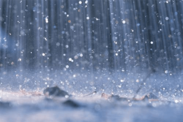 Sonhar com chuva forte: o que isso significa? Sonhar com chuva forte: o que isso significa?