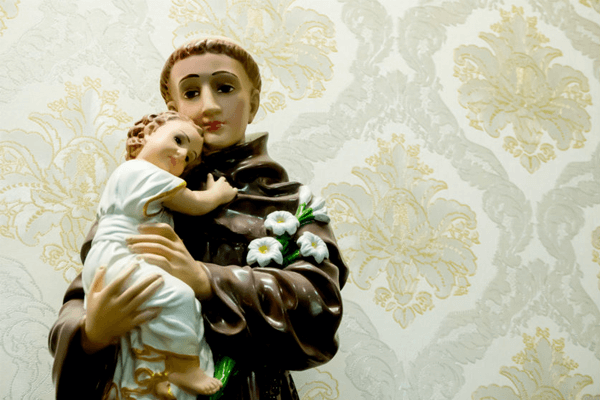Sonhar com imagem de santo: o que isso significa? Sonhar com imagem de santo: o que isso significa?