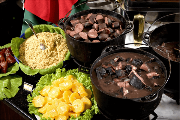 Sonhar com muita comida: o que isso significa? Sonhar com muita comida: o que isso significa?