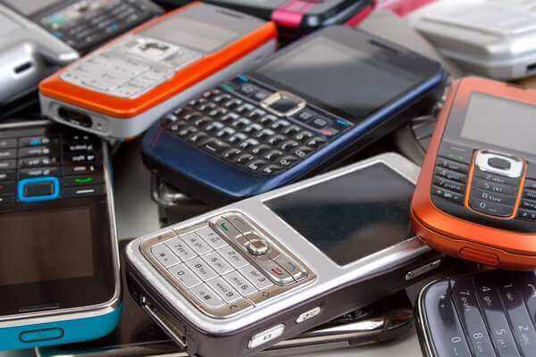 Sonhar com telefones