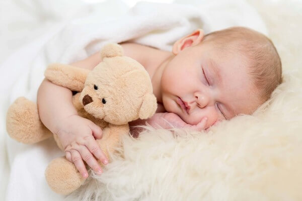 Sonhar com bebê dormindo
