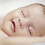 Sonhar com bebê dormindo: é bom ou ruim? O que significa?