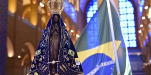 Como acender vela de Nossa Senhora Aparecida