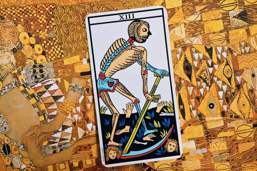 Carta Morte no Tarot: simbologia e significado da mais temida das cartas