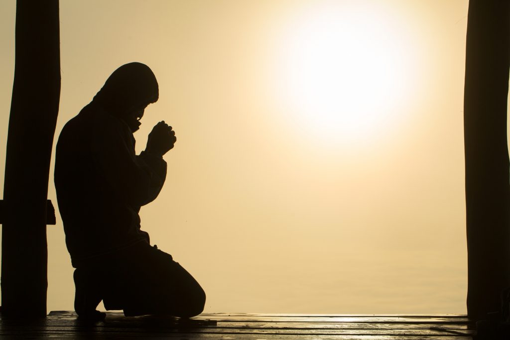 Deus está sempre disposto a perdoar e a te acolher. Veja aqui Deus está sempre disposto a perdoar e a te acolher. Veja aqui