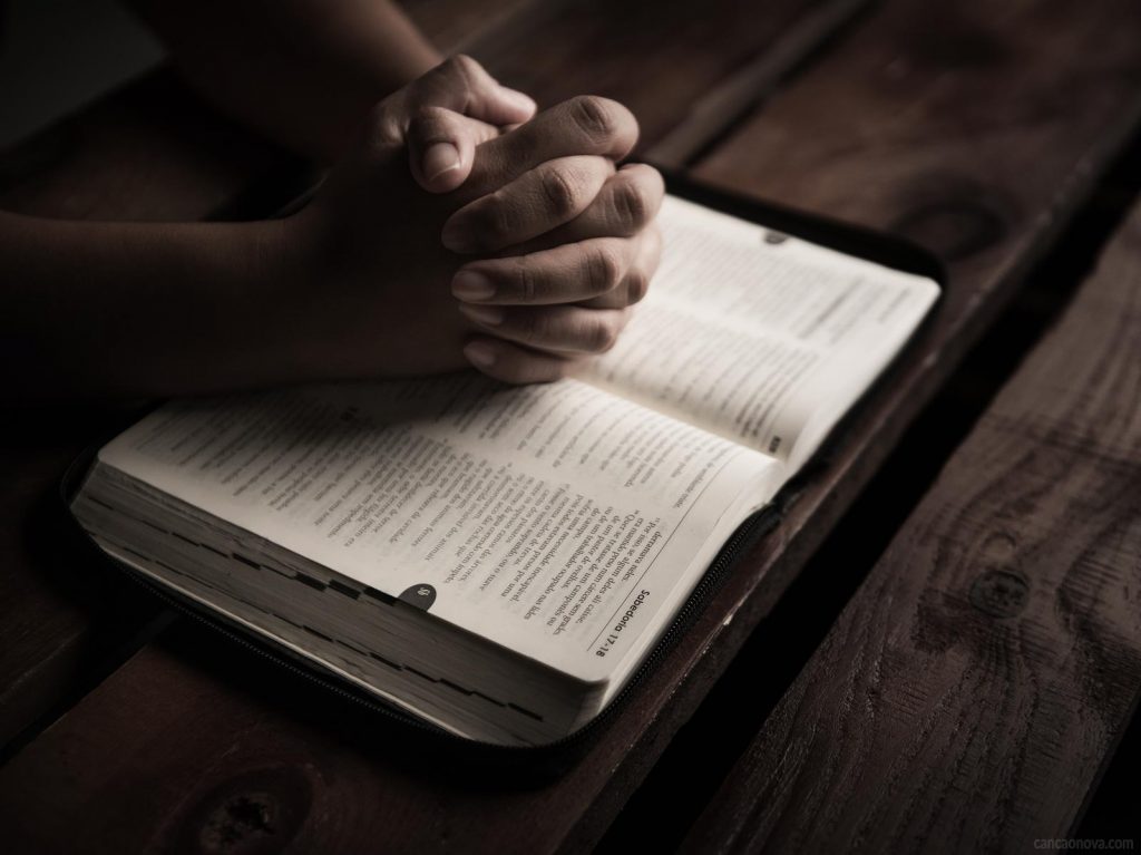 Pense e atue conforme a palavra de Deus: siga a Palavra! Pense e atue conforme a palavra de Deus: siga a Palavra!