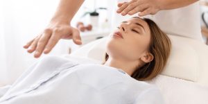 O que é o Reiki? Mitos e verdades da 
