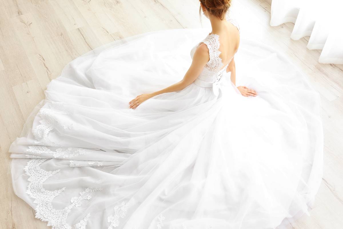Sonhar com vestido de noiva - Saiba o significado em detalhes e o que quer dizer